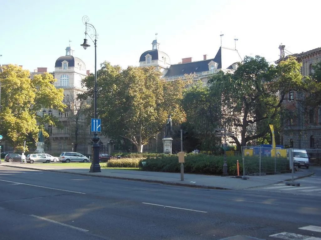 Kodaly Art Apartment Budapest