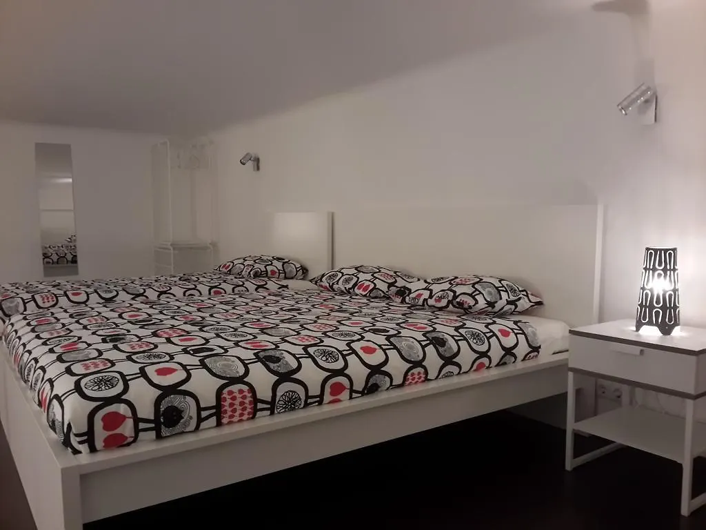 Kodaly Art Apartment Budapest