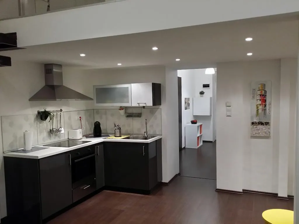 בודפשט Kodaly Art Apartment