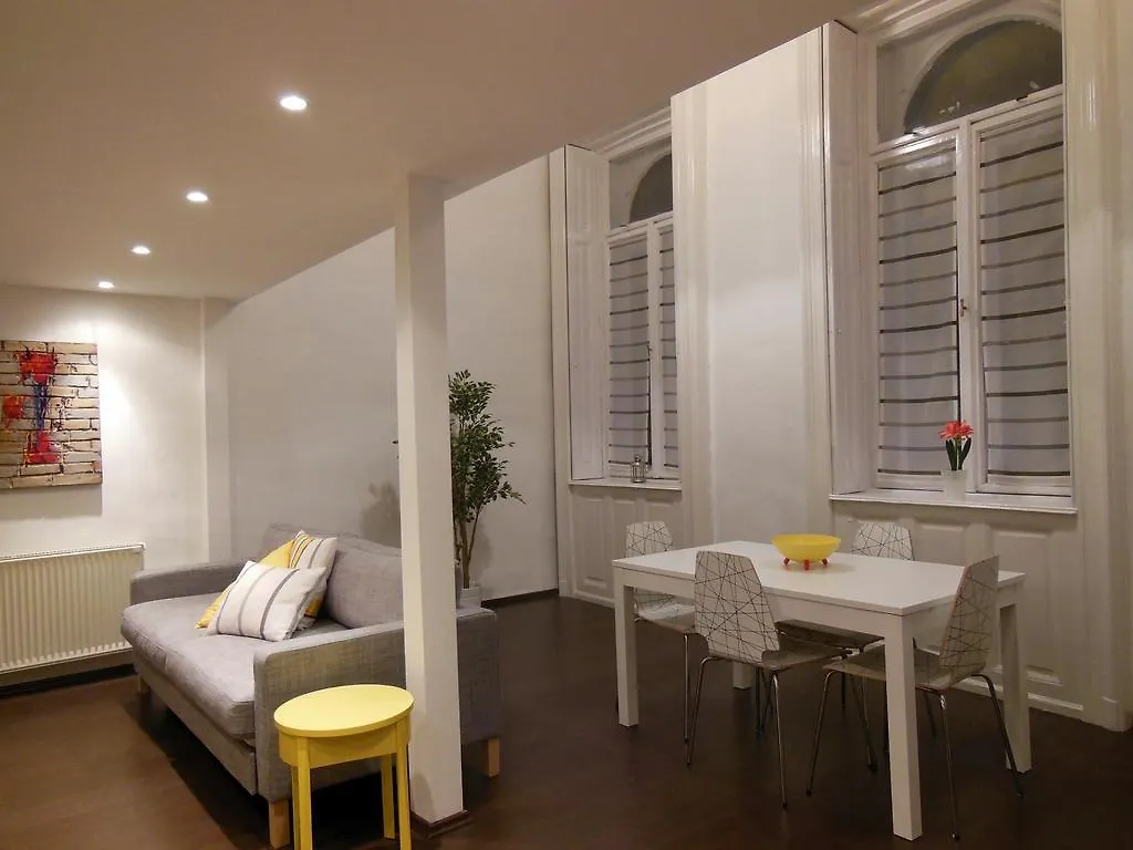 בודפשט Kodaly Art Apartment